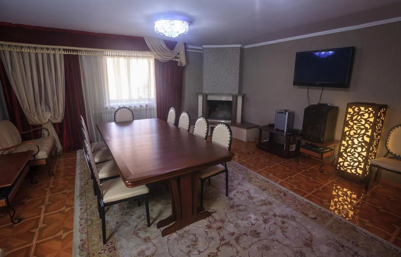 Sunkar Hotel Almaty 2*,